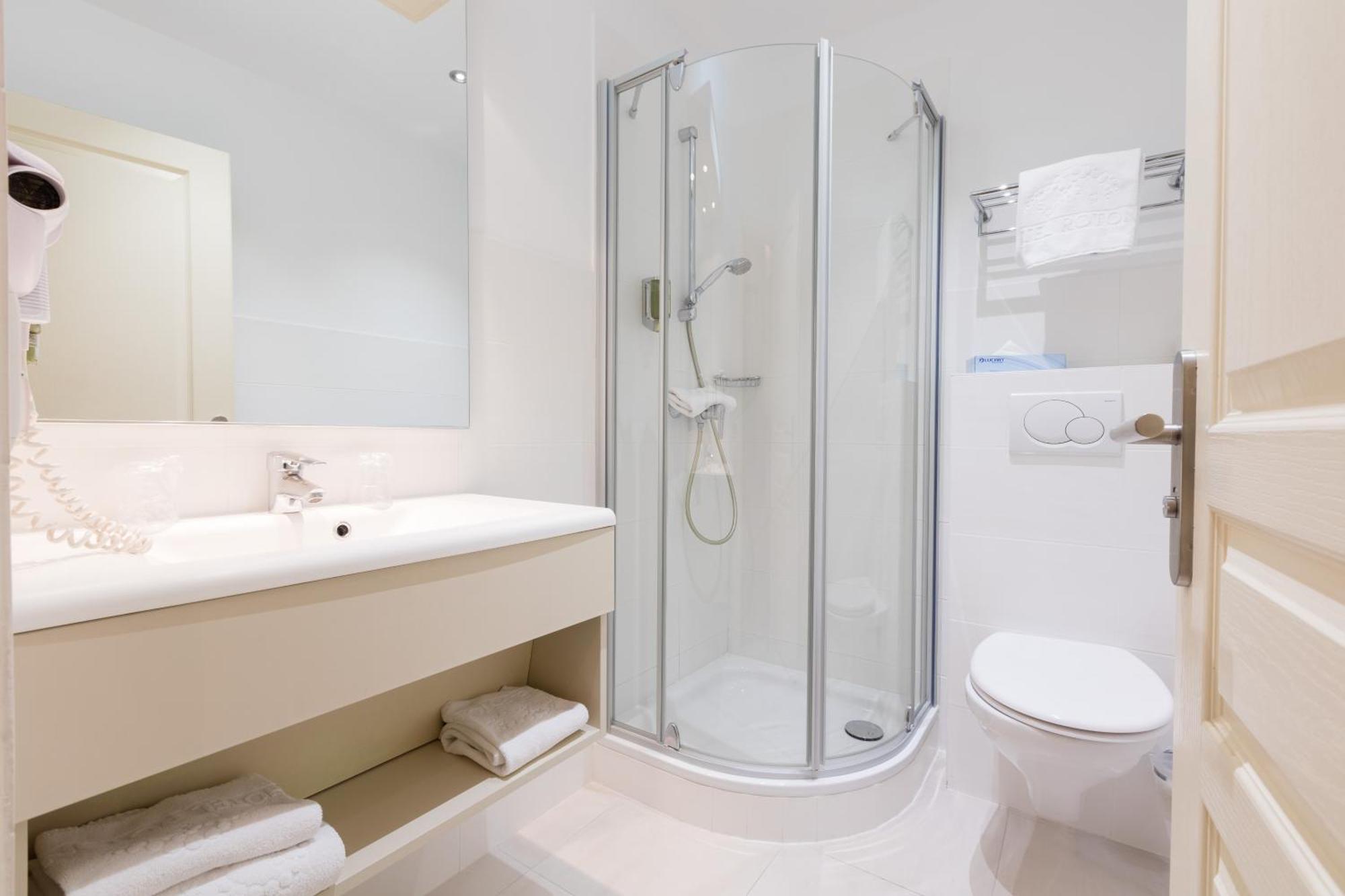 Double Room,1773706207:JPEG